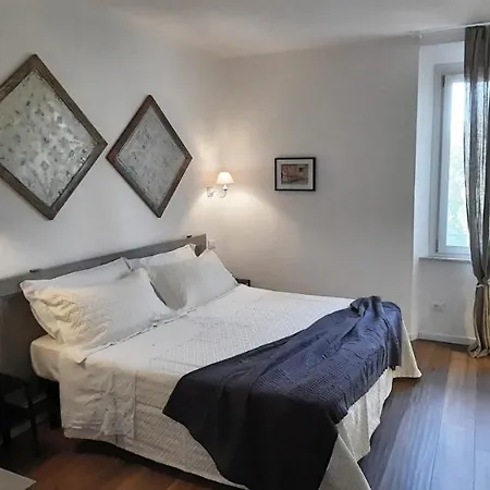 Finestra Sul Borgo Lucca